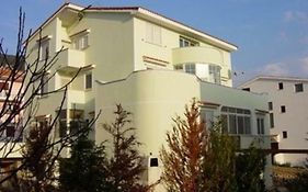 Apartments Luka 2